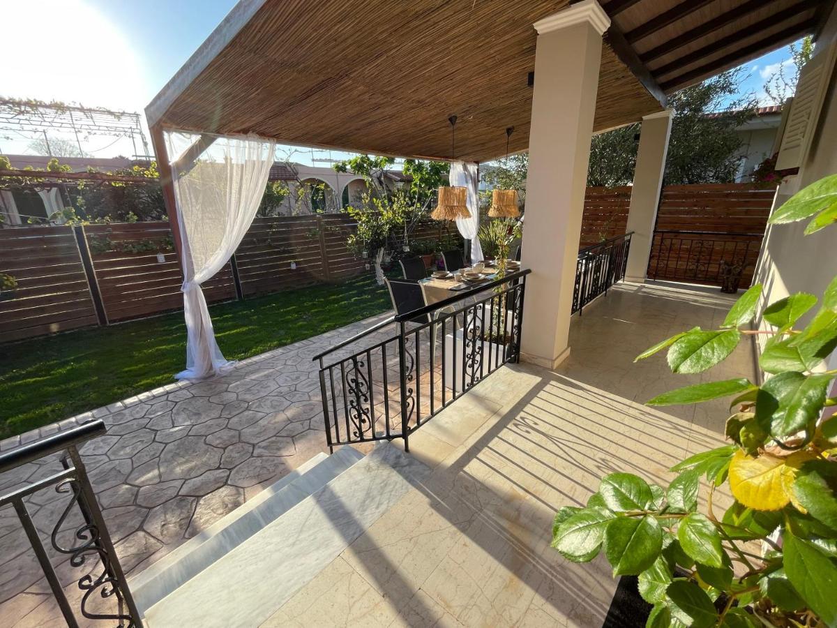 Villa Sandra Litheres エクステリア 写真